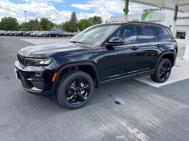 new 2024 Jeep Grand Cherokee car, priced at $41,740