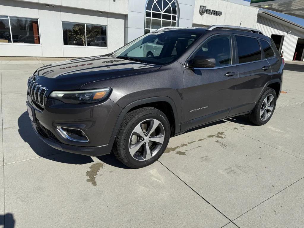 used 2019 Jeep Cherokee car, priced at $17,990