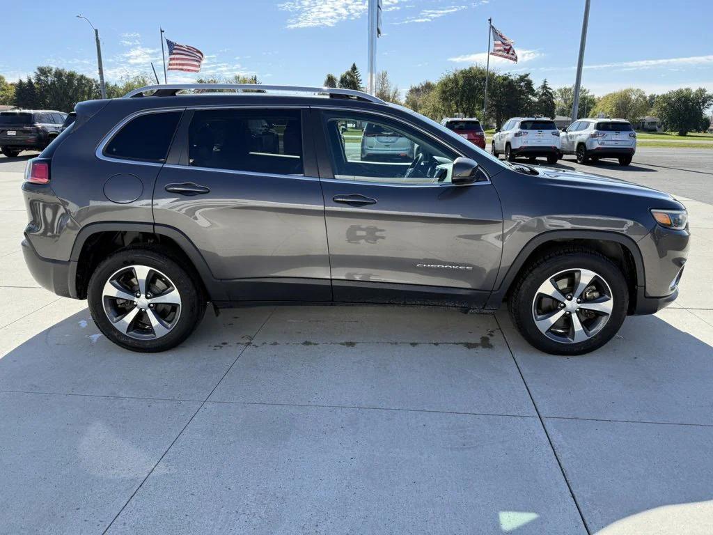 used 2019 Jeep Cherokee car, priced at $17,990