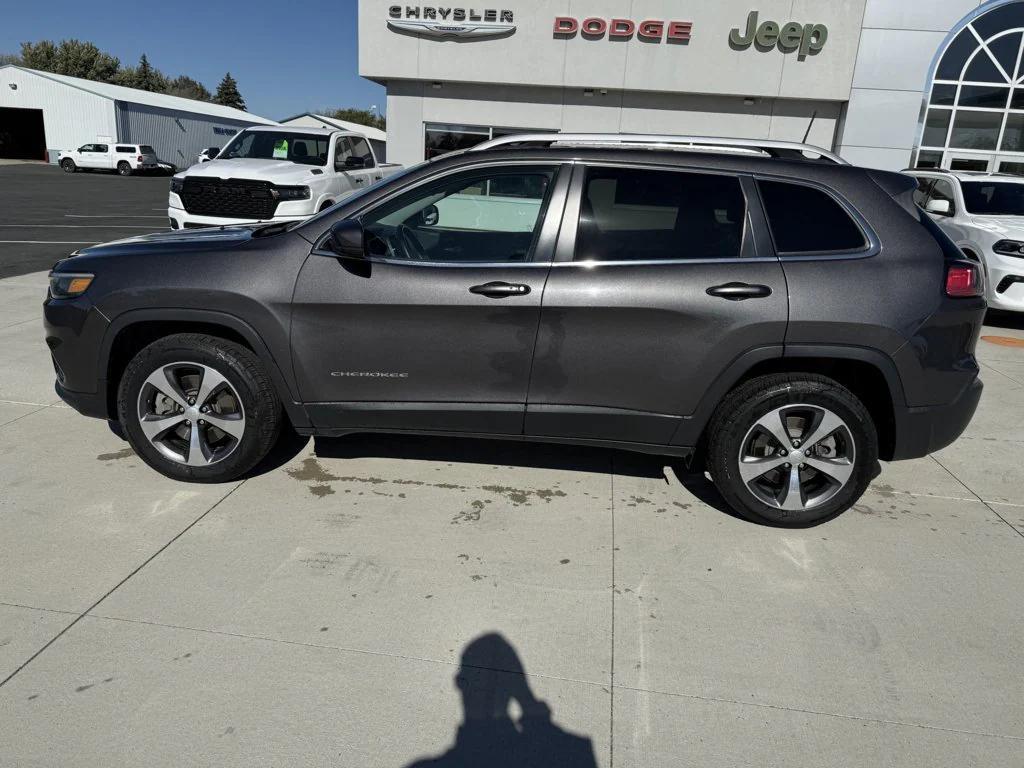used 2019 Jeep Cherokee car, priced at $17,990