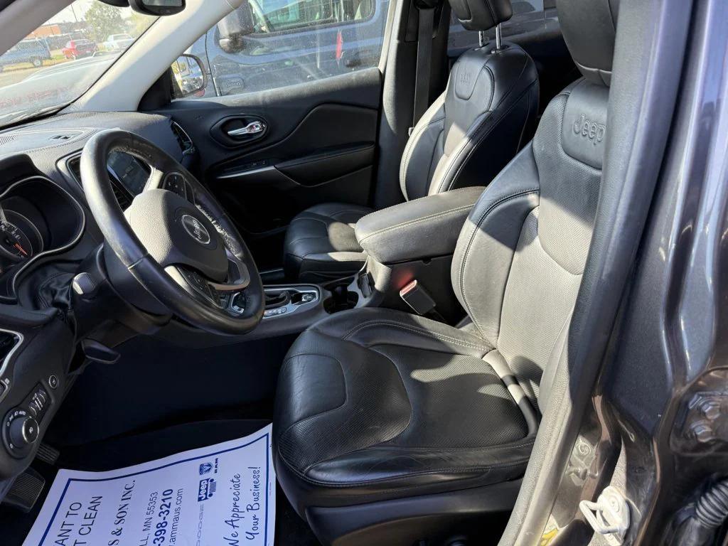 used 2019 Jeep Cherokee car, priced at $17,990