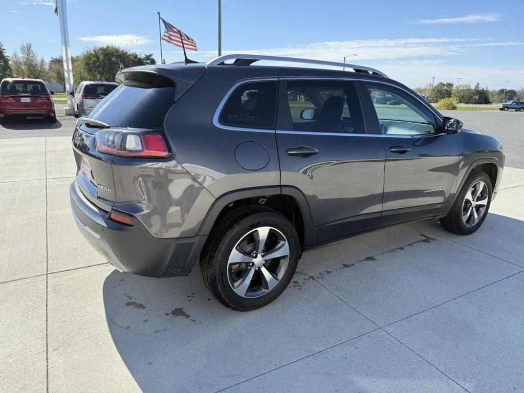 used 2019 Jeep Cherokee car, priced at $17,990