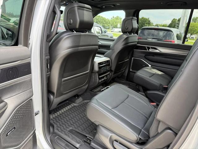 new 2025 Jeep Wagoneer car, priced at $71,016