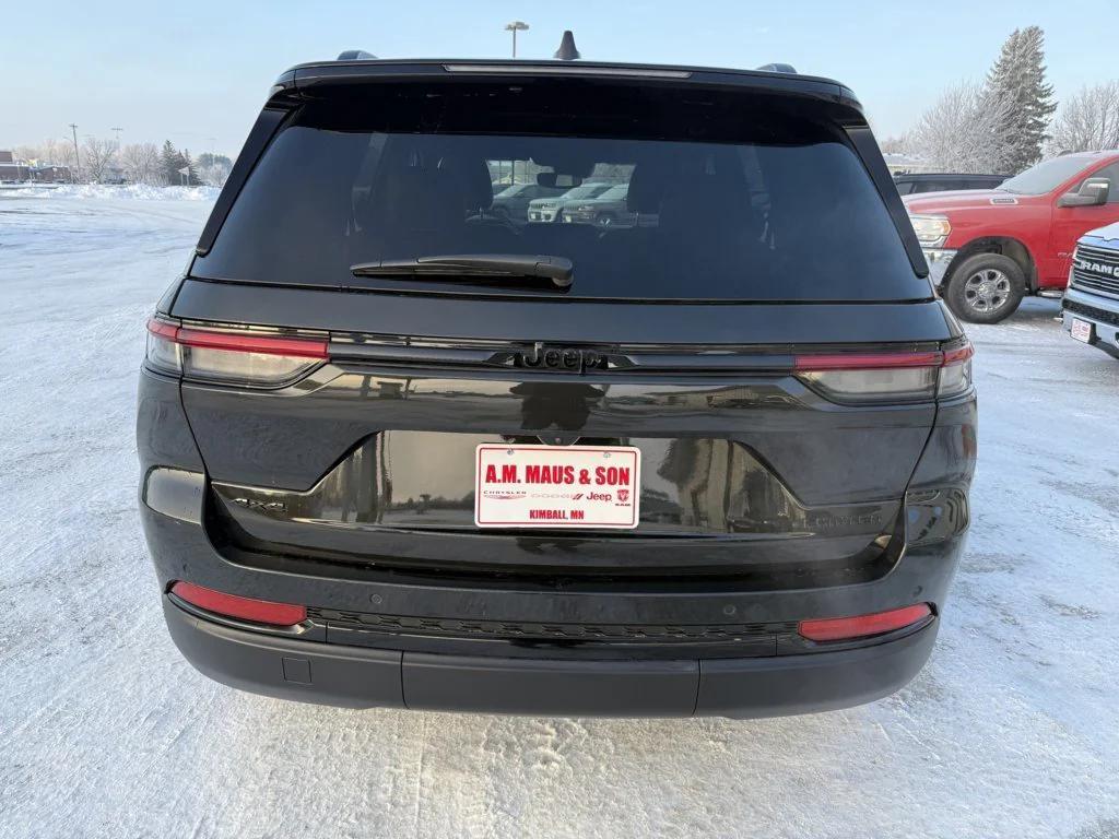 used 2024 Jeep Grand Cherokee car, priced at $37,990