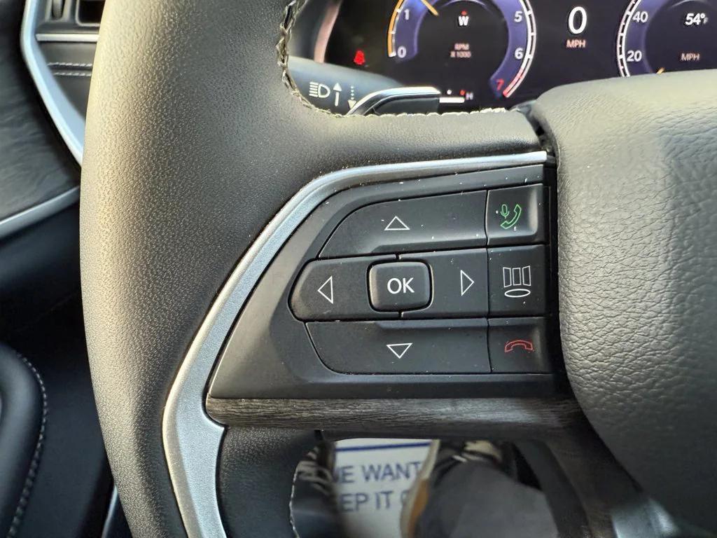 used 2024 Jeep Grand Cherokee car, priced at $37,990