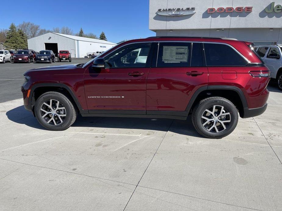 new 2024 Jeep Grand Cherokee car, priced at $47,379