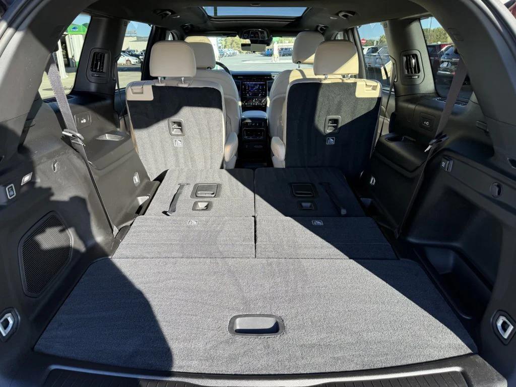 used 2025 Jeep Grand Cherokee L car, priced at $45,990