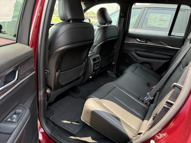 new 2025 Jeep Grand Cherokee car, priced at $45,206