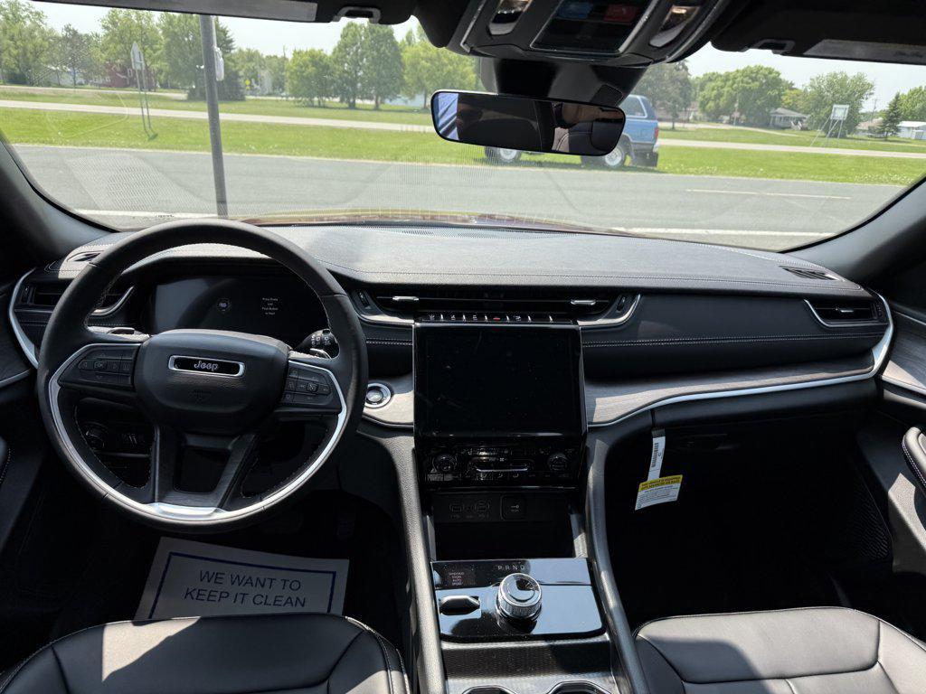 new 2025 Jeep Grand Cherokee car, priced at $42,388