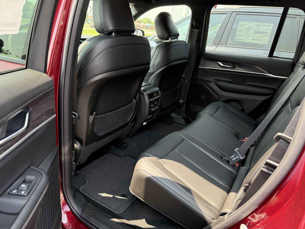 new 2025 Jeep Grand Cherokee car, priced at $42,388