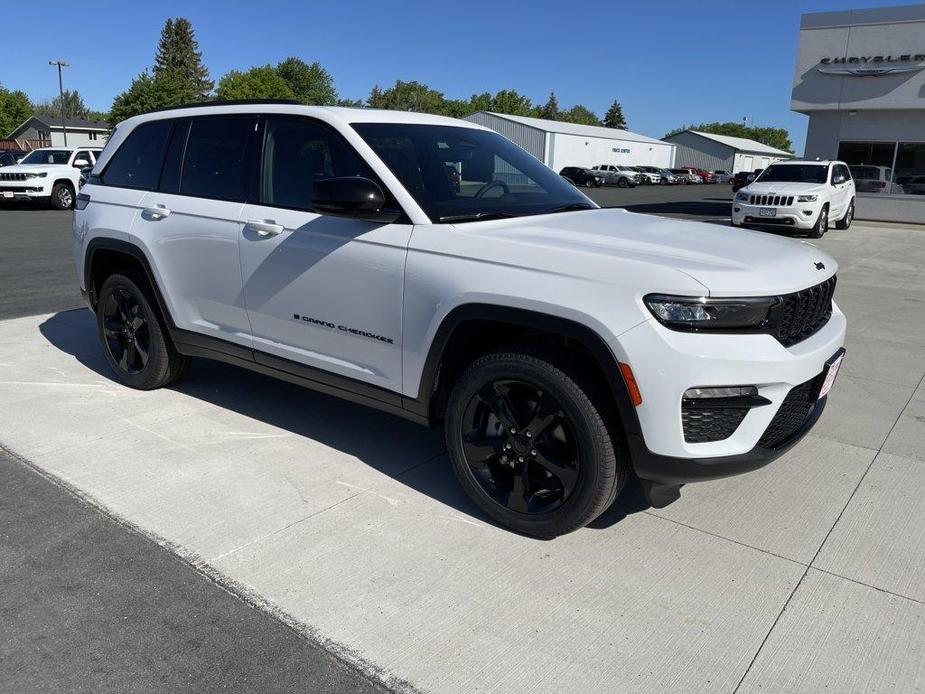 new 2024 Jeep Grand Cherokee car, priced at $51,559