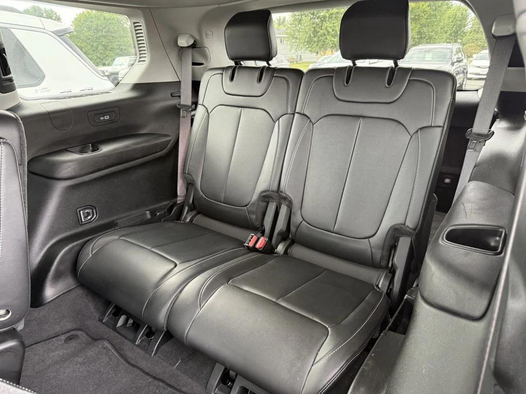 used 2022 Jeep Grand Cherokee L car, priced at $33,990