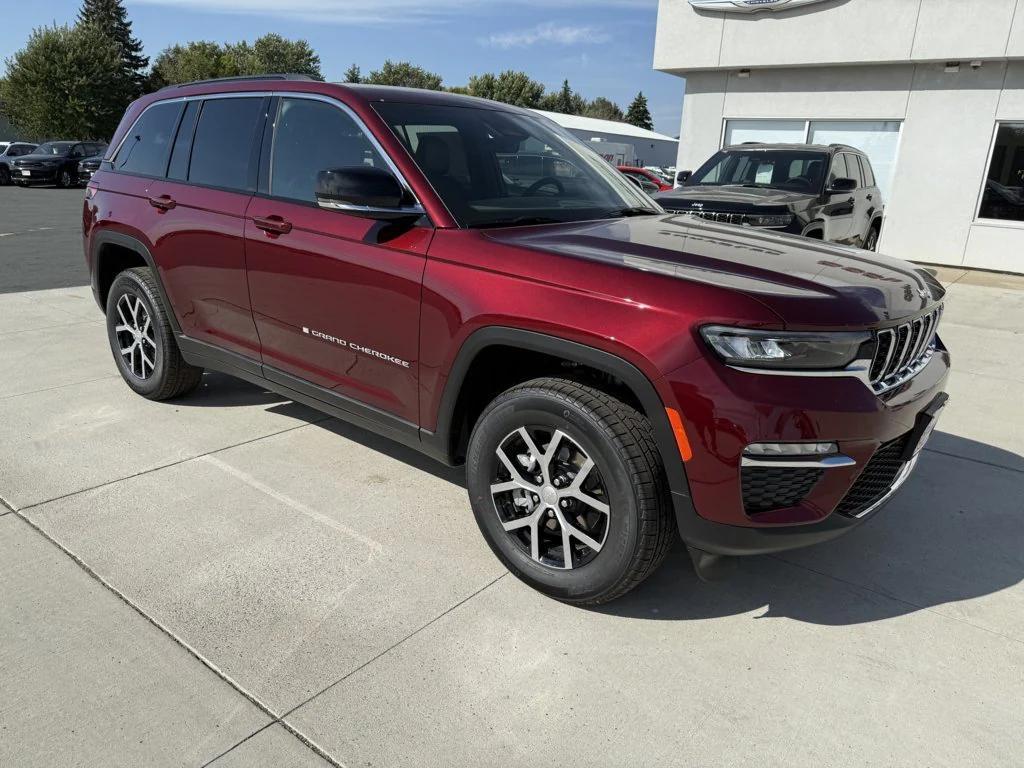 new 2025 Jeep Grand Cherokee car, priced at $46,263