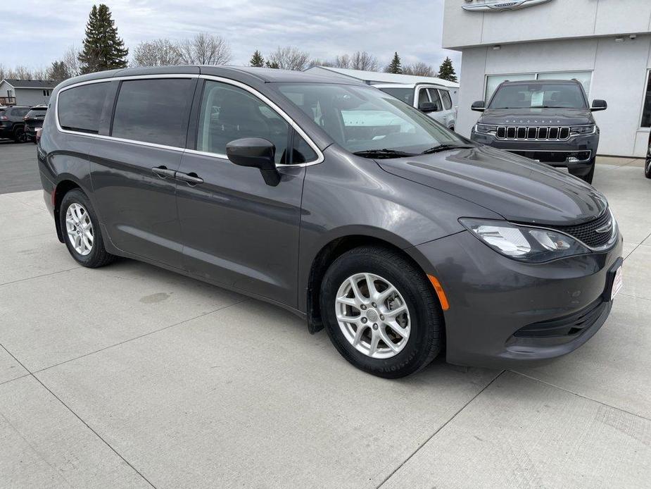 used 2017 Chrysler Pacifica car, priced at $14,990
