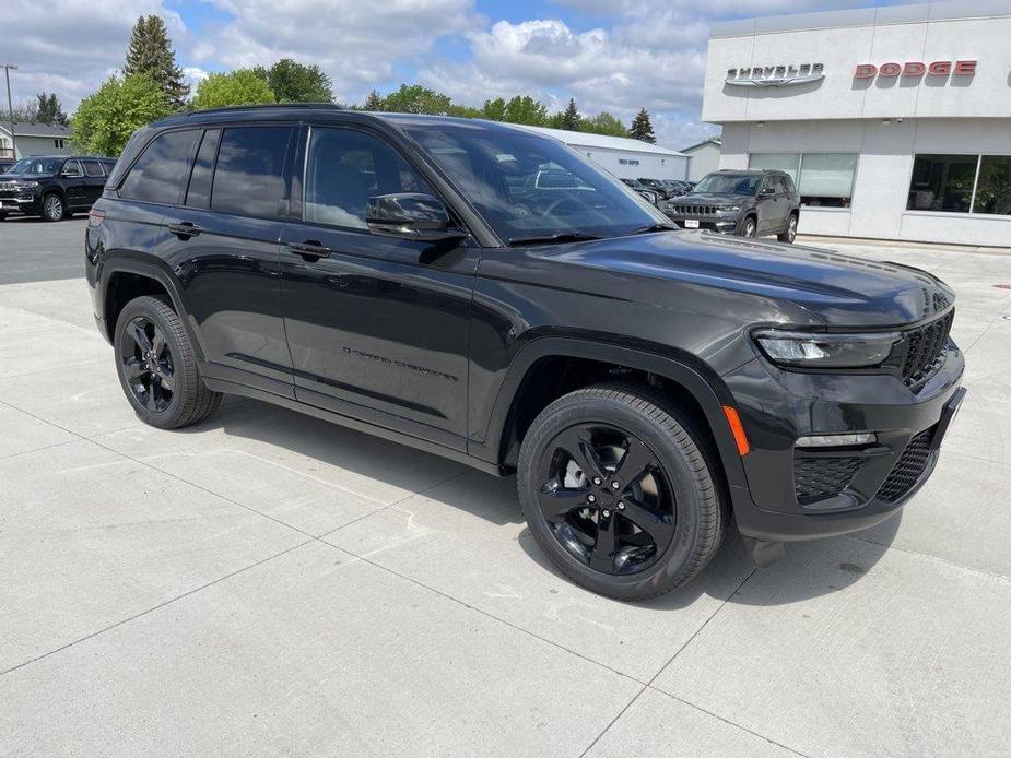 new 2024 Jeep Grand Cherokee car, priced at $52,095