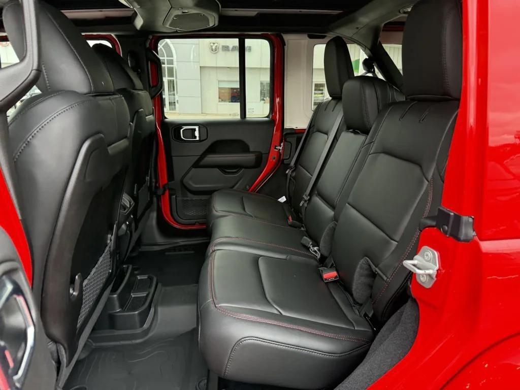 new 2026 Jeep Wrangler car, priced at $70,441