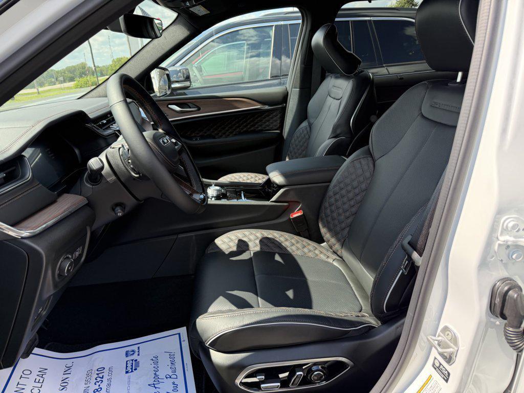 new 2025 Jeep Grand Cherokee L car, priced at $58,363