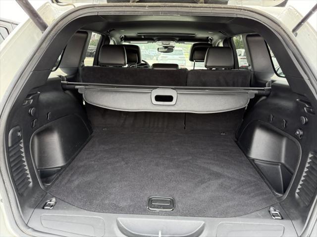 used 2021 Jeep Grand Cherokee car, priced at $27,990