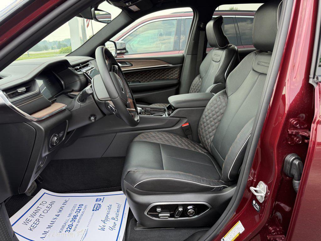 new 2025 Jeep Grand Cherokee car, priced at $56,375