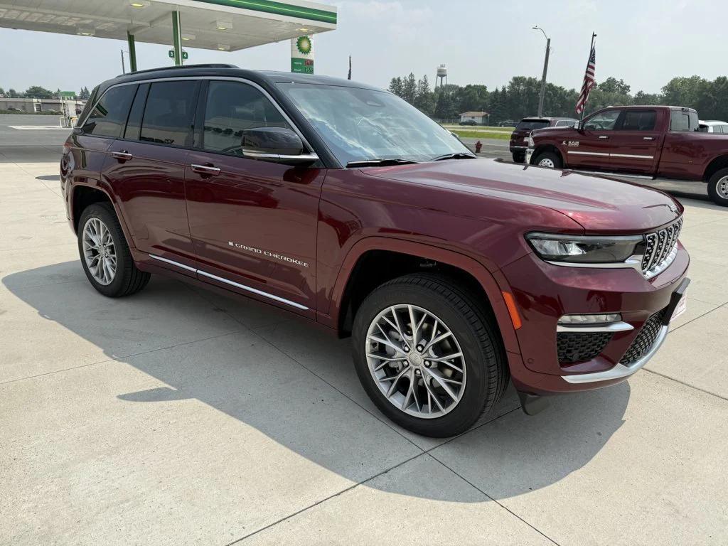 new 2025 Jeep Grand Cherokee car, priced at $56,375