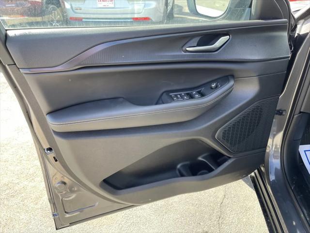 new 2025 Jeep Grand Cherokee L car, priced at $42,711