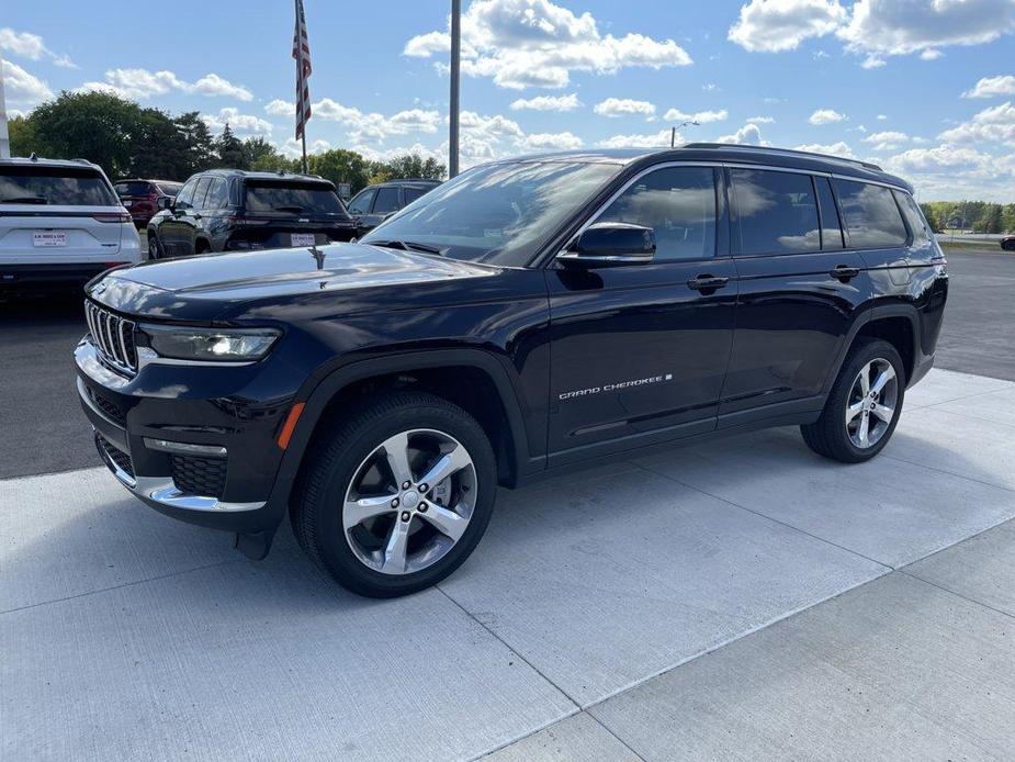 used 2022 Jeep Grand Cherokee L car, priced at $39,990