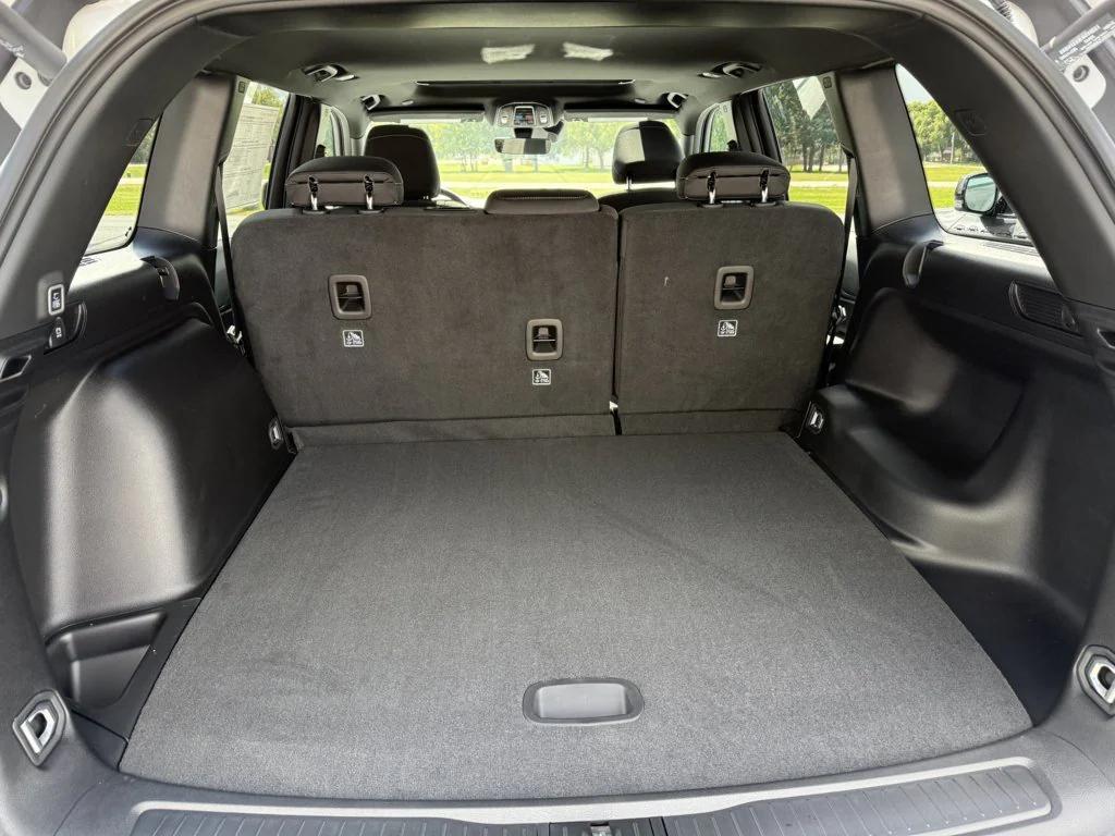 new 2025 Jeep Grand Cherokee car, priced at $40,016