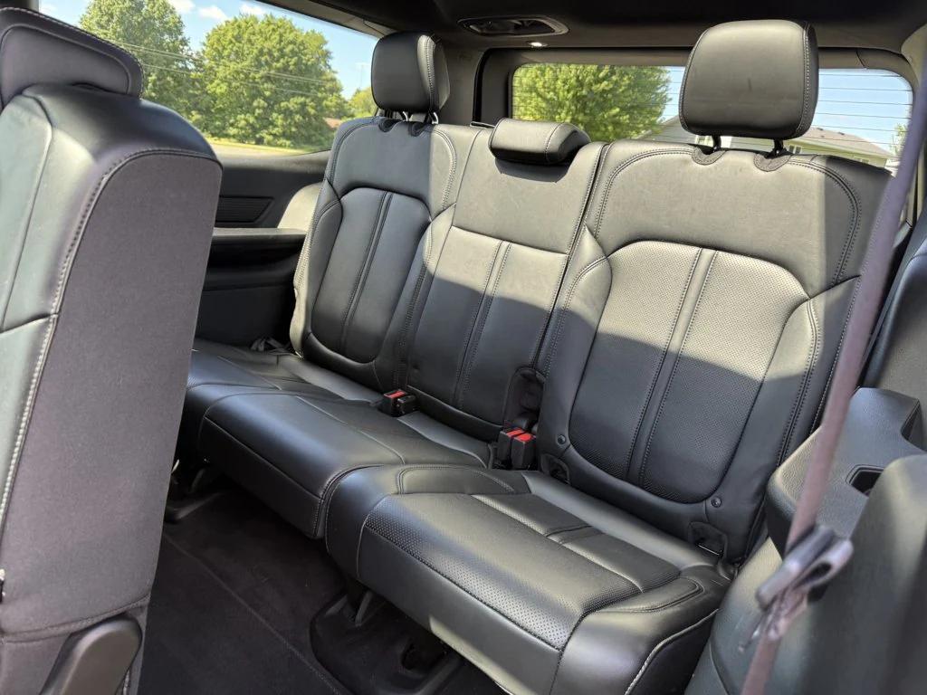 used 2022 Jeep Wagoneer car, priced at $36,990