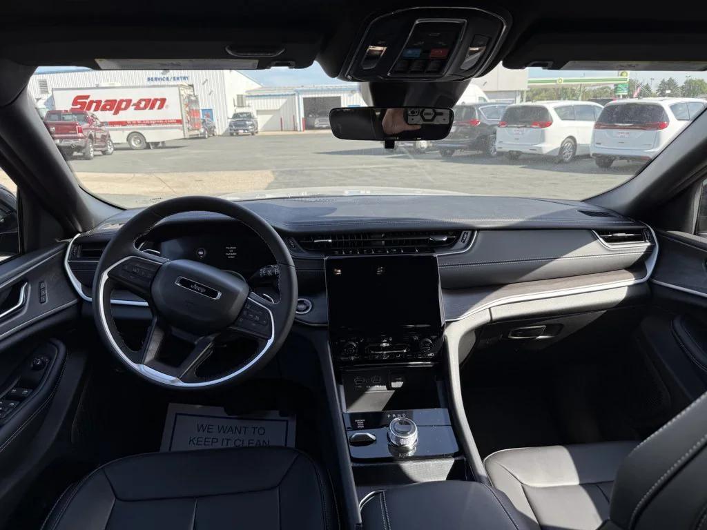 new 2025 Jeep Grand Cherokee L car, priced at $53,029