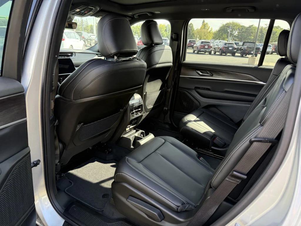 new 2025 Jeep Grand Cherokee L car, priced at $53,029