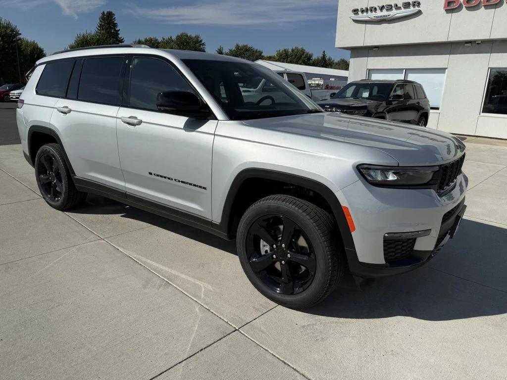new 2025 Jeep Grand Cherokee L car, priced at $53,029