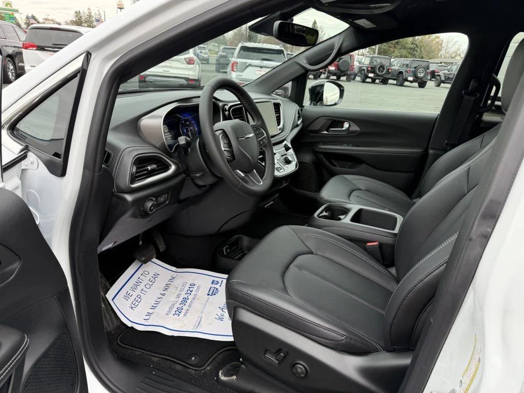 new 2026 Chrysler Pacifica car, priced at $41,567
