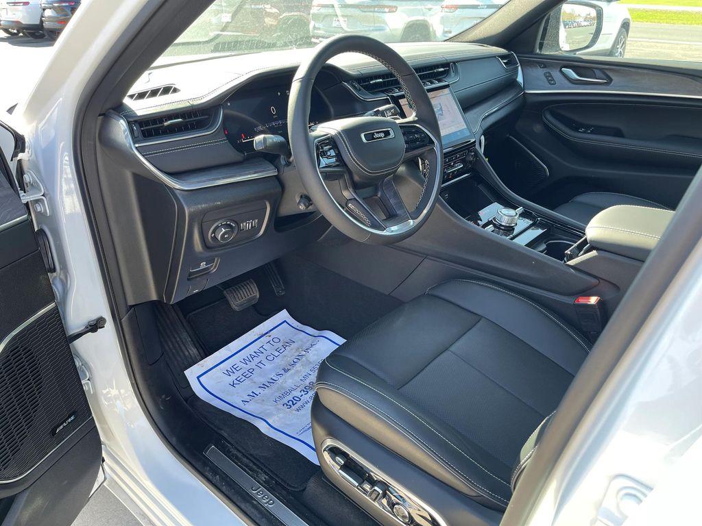 new 2025 Jeep Grand Cherokee L car, priced at $59,218