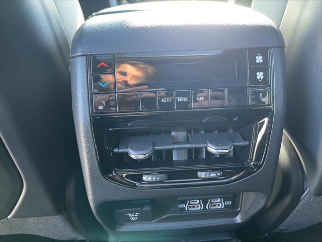 new 2025 Jeep Grand Cherokee L car, priced at $60,257
