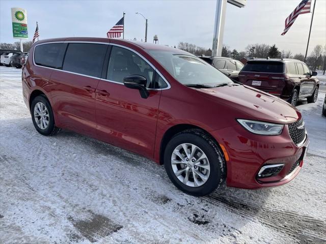 new 2025 Chrysler Pacifica car, priced at $43,640