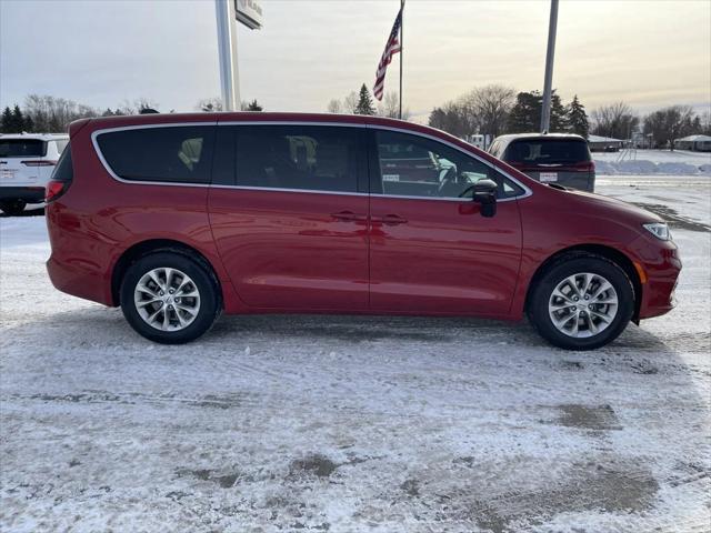 new 2025 Chrysler Pacifica car, priced at $43,640