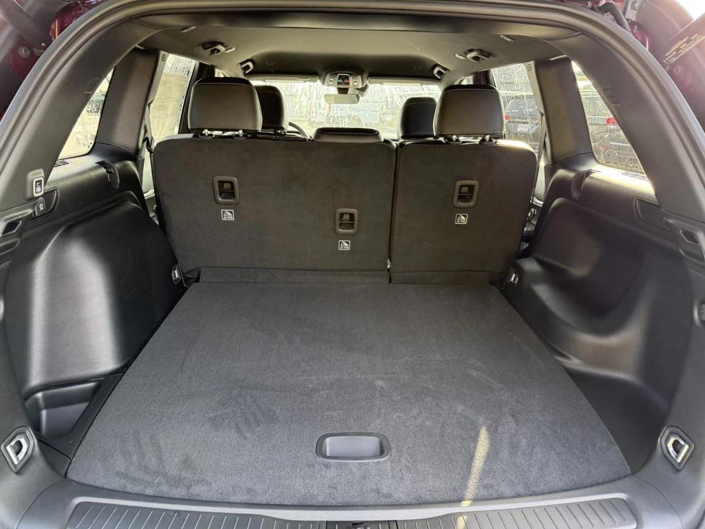 new 2025 Jeep Grand Cherokee car, priced at $46,240