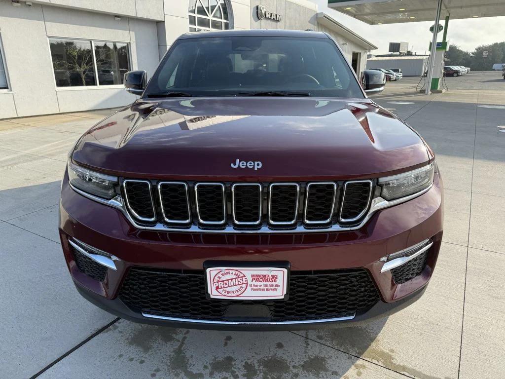 new 2025 Jeep Grand Cherokee car, priced at $46,240