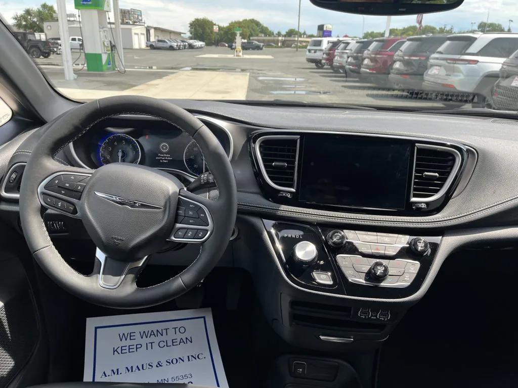 used 2025 Chrysler Pacifica car, priced at $42,990