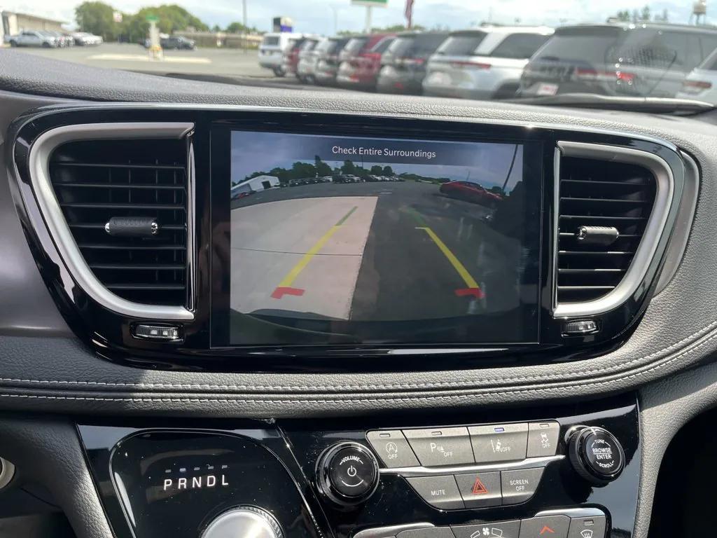 used 2025 Chrysler Pacifica car, priced at $42,990