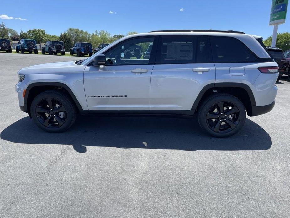 new 2024 Jeep Grand Cherokee car, priced at $56,455