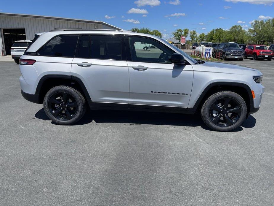 new 2024 Jeep Grand Cherokee car, priced at $56,455