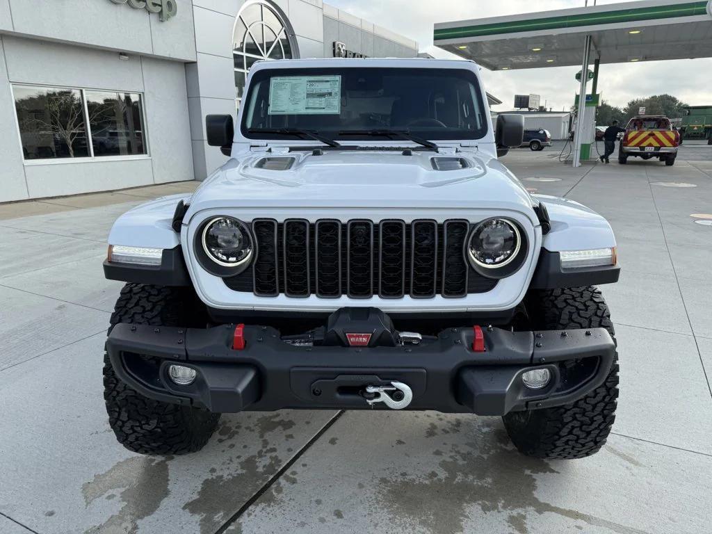 new 2025 Jeep Wrangler car, priced at $62,715