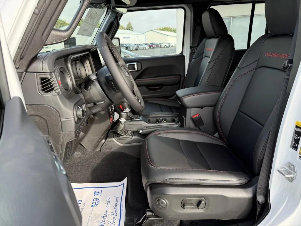 new 2025 Jeep Wrangler car, priced at $62,715