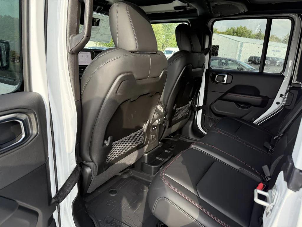 new 2025 Jeep Wrangler car, priced at $62,715