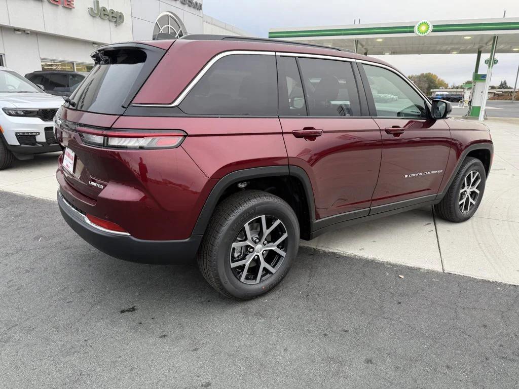 new 2025 Jeep Grand Cherokee car, priced at $48,909