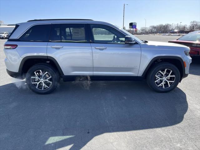 new 2025 Jeep Grand Cherokee car, priced at $47,388