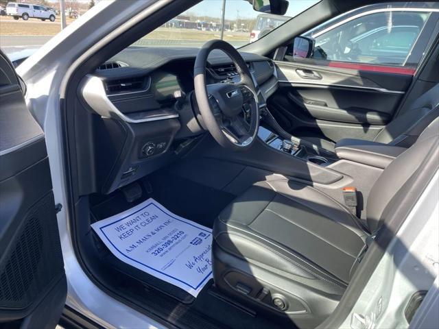 new 2025 Jeep Grand Cherokee car, priced at $47,388