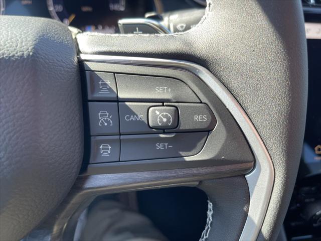 new 2025 Jeep Grand Cherokee car, priced at $44,638