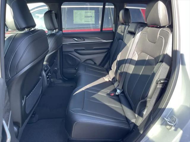 new 2025 Jeep Grand Cherokee car, priced at $47,388